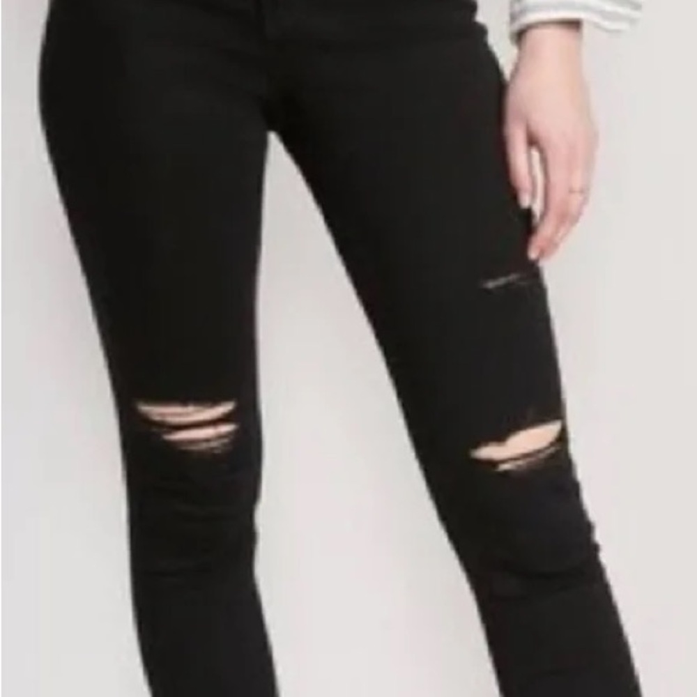 Old Navy Women's Black Ripped Skinny Jeans